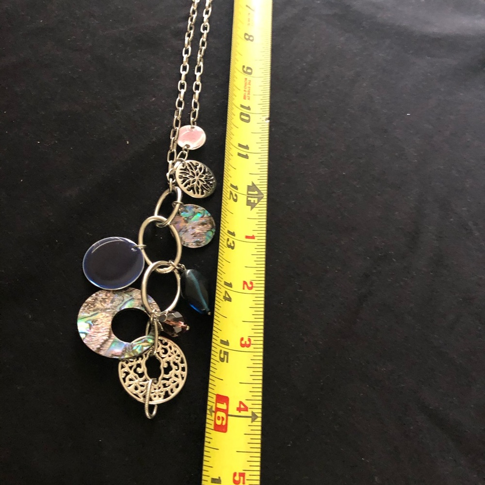 Lia Sophia drop necklace